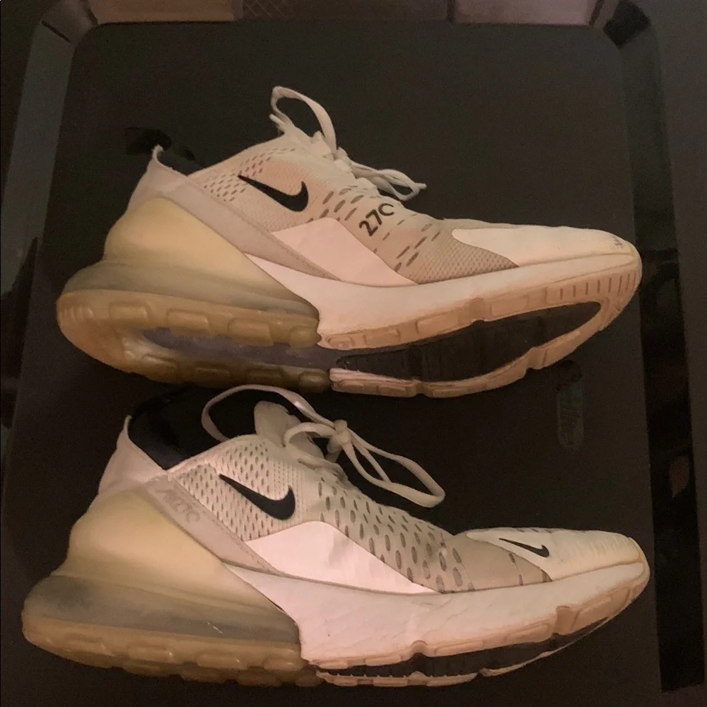 Nike Air Max 270 White and Black Tennis Shoes Size 8 - Picture 4 of 6